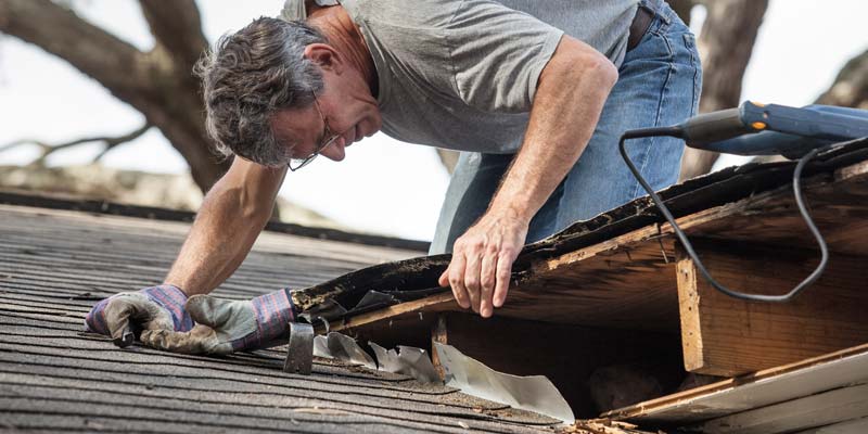 Inspect Flashings on Roof for Roof Maintenance